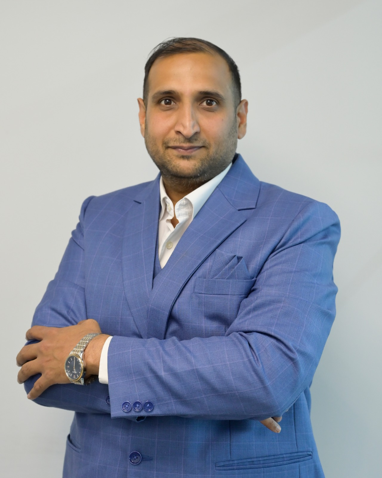 Amit — Dubai Real Estate Specialist